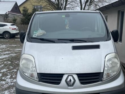 Сірий Рено Трафік, об'ємом двигуна 2.5 л та пробігом 111 тис. км за 6504 $, фото 1 на Automoto.ua