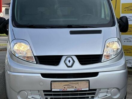 Рено Трафік 2009 у Чернігові на Automoto.ua Сірий Рено Трафік, об'ємом двигуна 2 л та пробігом 361 тис. км за 7000 $, фото 1 на Automoto.ua