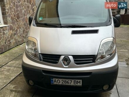 Серый Рено Трафик, объемом двигателя 2 л и пробегом 320 тыс. км за 8700 $, фото 1 на Automoto.ua