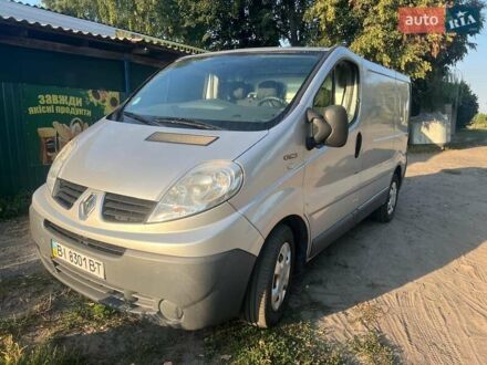 Серый Рено Трафик, объемом двигателя 2 л и пробегом 169 тыс. км за 15500 $, фото 1 на Automoto.ua