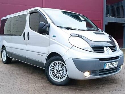 Серый Рено Трафик, объемом двигателя 2 л и пробегом 256 тыс. км за 11350 $, фото 1 на Automoto.ua