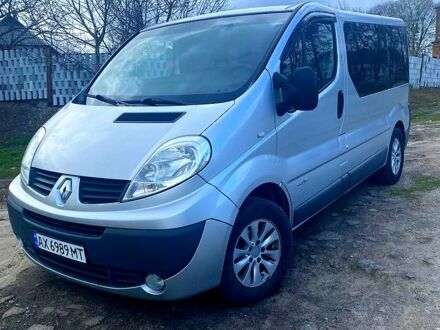 Сірий Рено Трафік, об'ємом двигуна 2 л та пробігом 0 тис. км за 10999 $, фото 1 на Automoto.ua