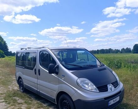 Серый Рено Трафик, объемом двигателя 2 л и пробегом 318 тыс. км за 9894 $, фото 1 на Automoto.ua