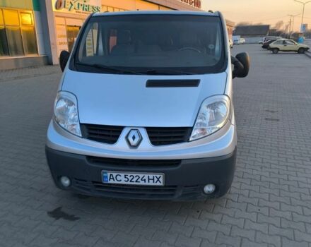 Серый Рено Трафик, объемом двигателя 2.5 л и пробегом 300 тыс. км за 11000 $, фото 1 на Automoto.ua