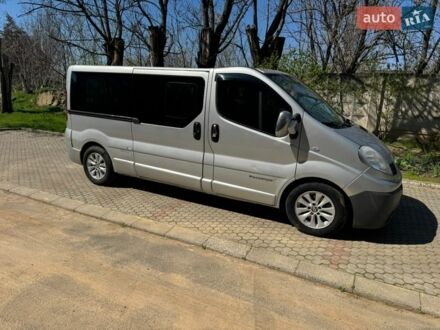 Серый Рено Трафик, объемом двигателя 2 л и пробегом 354 тыс. км за 12800 $, фото 1 на Automoto.ua