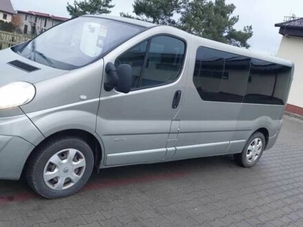 Серый Рено Трафик, объемом двигателя 2 л и пробегом 160 тыс. км за 7400 $, фото 1 на Automoto.ua