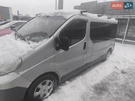 Серый Рено Трафик, объемом двигателя 2 л и пробегом 232 тыс. км за 13000 $, фото 1 на Automoto.ua