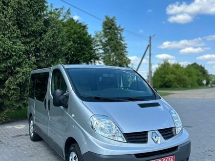 Серый Рено Трафик, объемом двигателя 2 л и пробегом 219 тыс. км за 13899 $, фото 1 на Automoto.ua
