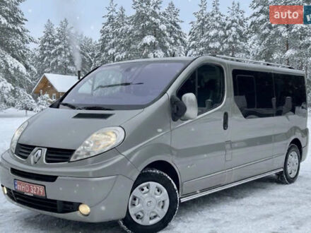 Сірий Рено Трафік, об'ємом двигуна 2 л та пробігом 285 тис. км за 14999 $, фото 1 на Automoto.ua