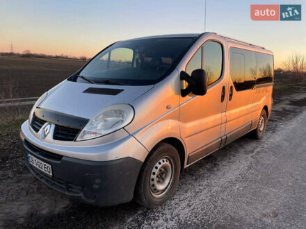 Серый Рено Трафик, объемом двигателя 2.46 л и пробегом 328 тыс. км за 13000 $, фото 1 на Automoto.ua