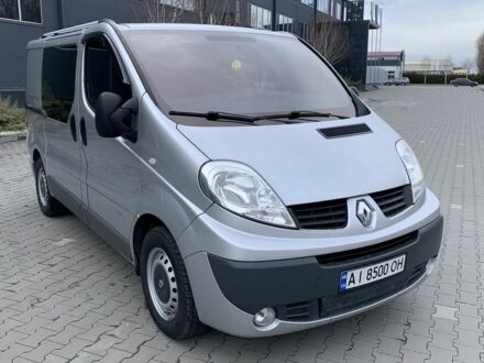 Серый Рено Трафик, объемом двигателя 2 л и пробегом 290 тыс. км за 11500 $, фото 1 на Automoto.ua