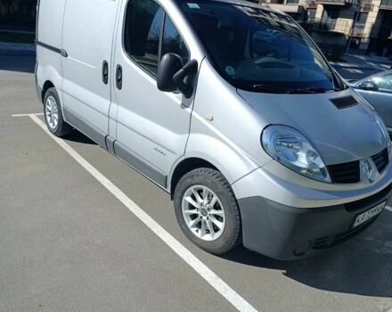 Серый Рено Трафик, объемом двигателя 2 л и пробегом 200 тыс. км за 11500 $, фото 1 на Automoto.ua