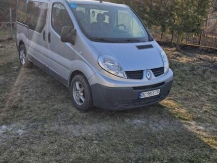Серый Рено Трафик, объемом двигателя 2 л и пробегом 270 тыс. км за 11800 $, фото 1 на Automoto.ua