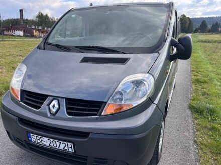 Сірий Рено Трафік, об'ємом двигуна 2 л та пробігом 318 тис. км за 7600 $, фото 1 на Automoto.ua