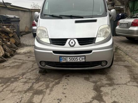 Сірий Рено Трафік, об'ємом двигуна 2 л та пробігом 250 тис. км за 9600 $, фото 1 на Automoto.ua