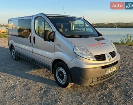 Серый Рено Трафик, объемом двигателя 2 л и пробегом 370 тыс. км за 13700 $, фото 1 на Automoto.ua