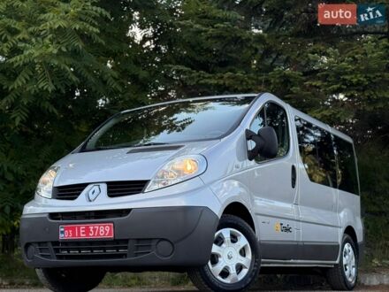 Серый Рено Трафик, объемом двигателя 2 л и пробегом 180 тыс. км за 14900 $, фото 1 на Automoto.ua