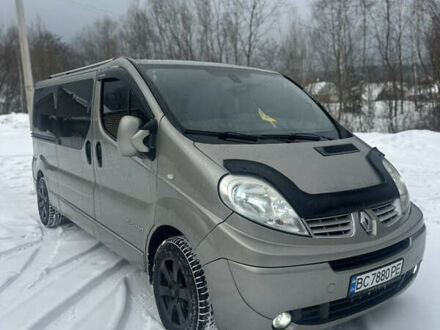 Серый Рено Трафик, объемом двигателя 2 л и пробегом 380 тыс. км за 14399 $, фото 1 на Automoto.ua