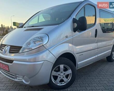 Серый Рено Трафик, объемом двигателя 2 л и пробегом 226 тыс. км за 13999 $, фото 1 на Automoto.ua