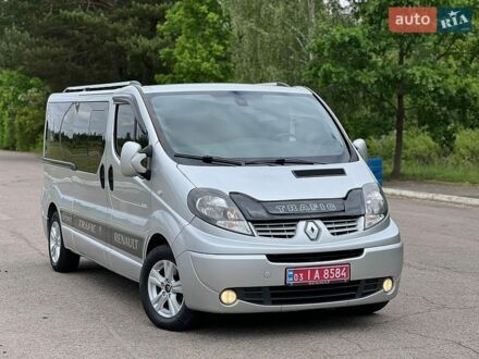 Серый Рено Трафик, объемом двигателя 2 л и пробегом 279 тыс. км за 14750 $, фото 1 на Automoto.ua