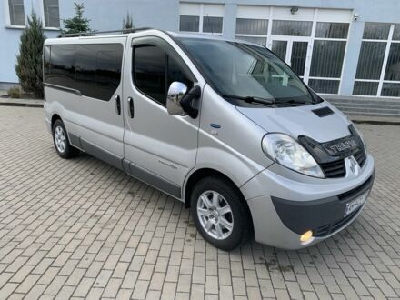 Сірий Рено Трафік, об'ємом двигуна 2 л та пробігом 261 тис. км за 14200 $, фото 1 на Automoto.ua