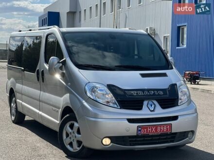 Сірий Рено Трафік, об'ємом двигуна 2 л та пробігом 304 тис. км за 15300 $, фото 1 на Automoto.ua