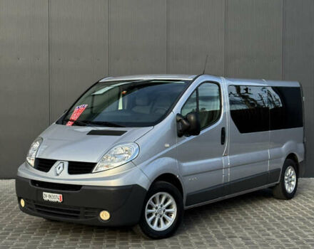 Сірий Рено Трафік, об'ємом двигуна 2 л та пробігом 150 тис. км за 18399 $, фото 1 на Automoto.ua