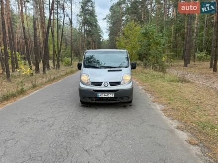 Сірий Рено Трафік, об'ємом двигуна 2 л та пробігом 300 тис. км за 10000 $, фото 1 на Automoto.ua