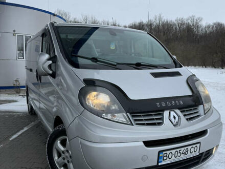 Сірий Рено Трафік, об'ємом двигуна 2 л та пробігом 327 тис. км за 12500 $, фото 1 на Automoto.ua