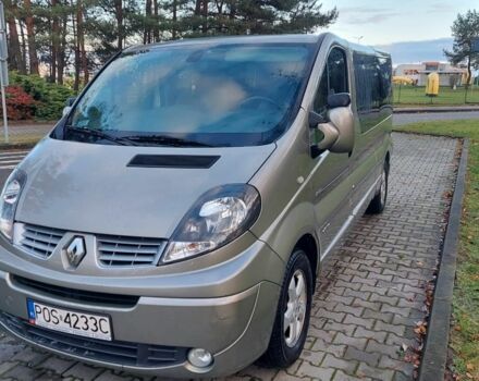 Серый Рено Трафик, объемом двигателя 2 л и пробегом 130 тыс. км за 8900 $, фото 1 на Automoto.ua