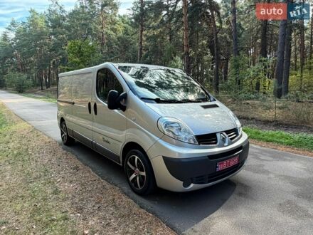 Серый Рено Трафик, объемом двигателя 2 л и пробегом 264 тыс. км за 13999 $, фото 1 на Automoto.ua