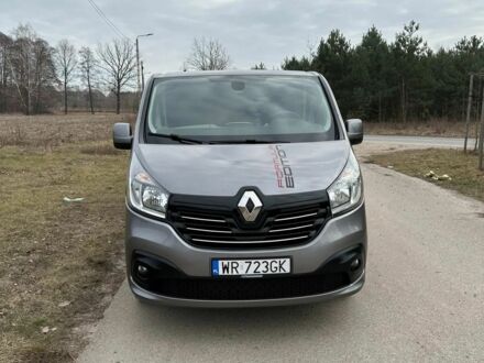 Рено Трафік 2014 у Черкасах на Automoto.ua Сірий Рено Трафік, об'ємом двигуна 1.6 л та пробігом 173 тис. км за 8700 $, фото 1 на Automoto.ua