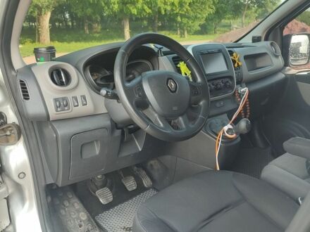 Сірий Рено Трафік, об'ємом двигуна 1.6 л та пробігом 500 тис. км за 12500 $, фото 1 на Automoto.ua