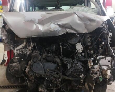 Сірий Рено Трафік, об'ємом двигуна 1 л та пробігом 200 тис. км за 2500 $, фото 1 на Automoto.ua