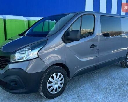 Серый Рено Трафик, объемом двигателя 1.6 л и пробегом 180 тыс. км за 16200 $, фото 1 на Automoto.ua