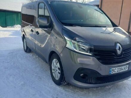 Серый Рено Трафик, объемом двигателя 1.6 л и пробегом 218 тыс. км за 14200 $, фото 1 на Automoto.ua