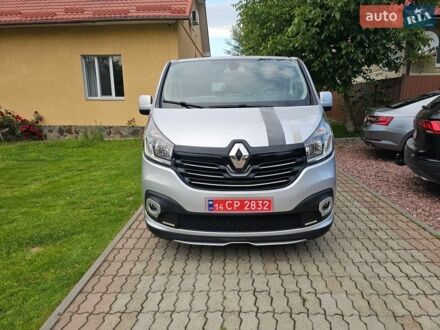 Сірий Рено Трафік, об'ємом двигуна 1.6 л та пробігом 233 тис. км за 18700 $, фото 1 на Automoto.ua