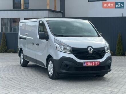 Серый Рено Трафик, объемом двигателя 0 л и пробегом 230 тыс. км за 14500 $, фото 1 на Automoto.ua