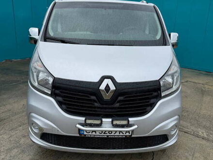 Серый Рено Трафик, объемом двигателя 1.6 л и пробегом 260 тыс. км за 18900 $, фото 1 на Automoto.ua