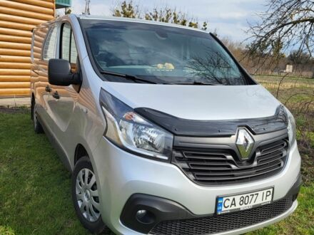 Серый Рено Трафик, объемом двигателя 1.6 л и пробегом 200 тыс. км за 16300 $, фото 1 на Automoto.ua