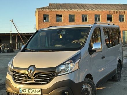 Серый Рено Трафик, объемом двигателя 1.6 л и пробегом 200 тыс. км за 15000 $, фото 1 на Automoto.ua