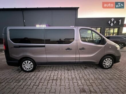 Серый Рено Трафик, объемом двигателя 1.6 л и пробегом 242 тыс. км за 18350 $, фото 1 на Automoto.ua