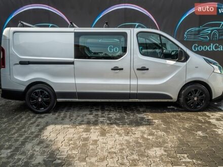 Серый Рено Трафик, объемом двигателя 2 л и пробегом 139 тыс. км за 18900 $, фото 1 на Automoto.ua