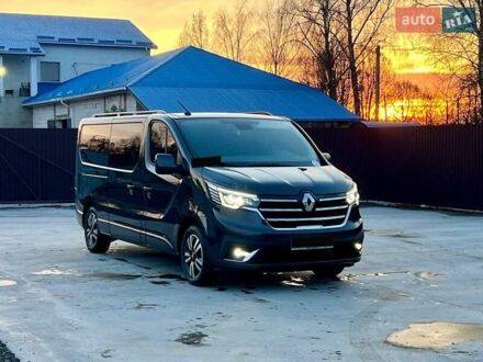 Серый Рено Трафик, объемом двигателя 2 л и пробегом 71 тыс. км за 37000 $, фото 1 на Automoto.ua