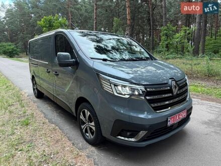 Сірий Рено Трафік, об'ємом двигуна 2 л та пробігом 58 тис. км за 31800 $, фото 1 на Automoto.ua