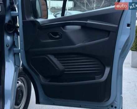 Синій Рено Трафік, об'ємом двигуна 2 л та пробігом 52 тис. км за 19700 $, фото 37 на Automoto.ua