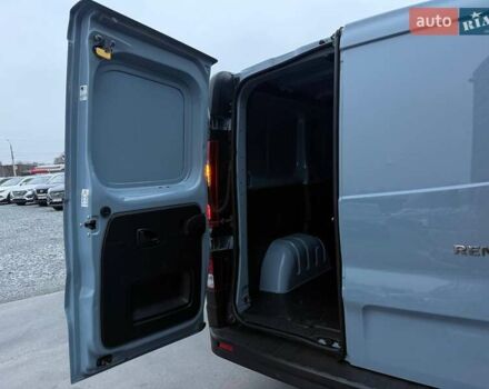Синій Рено Трафік, об'ємом двигуна 2 л та пробігом 52 тис. км за 19700 $, фото 28 на Automoto.ua