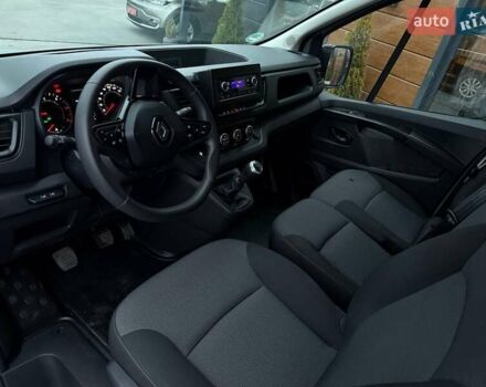 Синій Рено Трафік, об'ємом двигуна 2 л та пробігом 52 тис. км за 19700 $, фото 19 на Automoto.ua