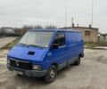 Синий Рено Трафик, объемом двигателя 2.1 л и пробегом 200 тыс. км за 850 $, фото 2 на Automoto.ua