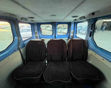 Синий Рено Трафик, объемом двигателя 1.9 л и пробегом 312 тыс. км за 5100 $, фото 3 на Automoto.ua